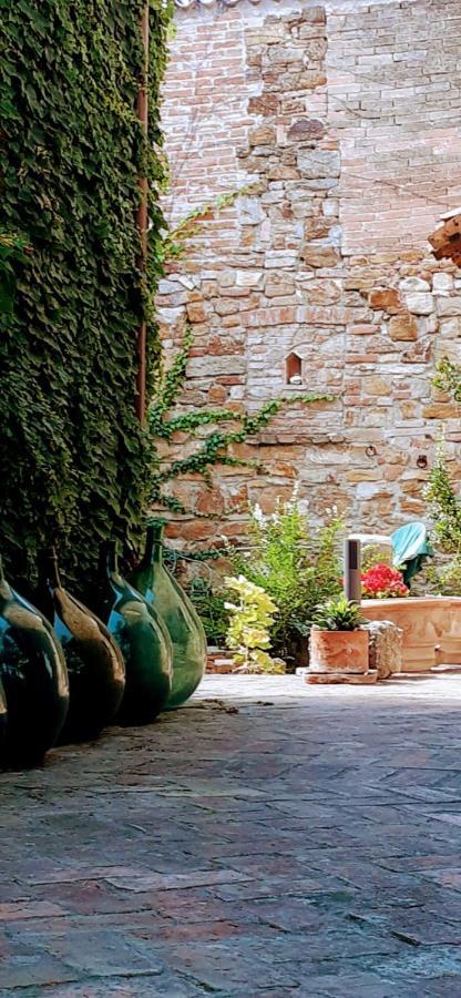 Morelli House Guest House Montalbo Exterior photo